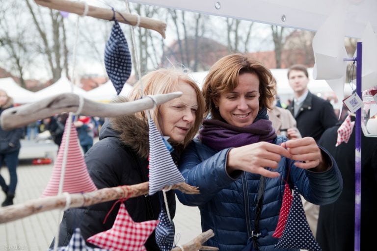 Kalėdinė nevyriausybinių organizacijų mugė 2015