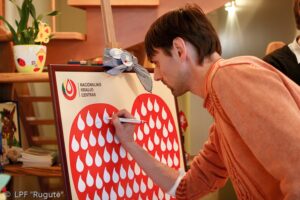 081129 Donorai 5604