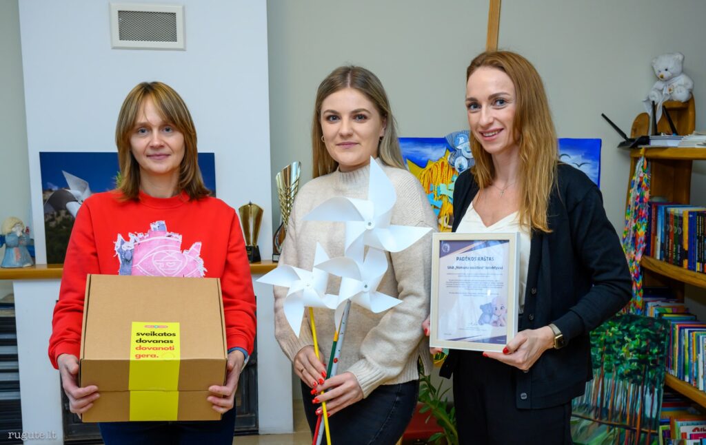 Vaistinių tinklo CAMELIA kolektyvo parama