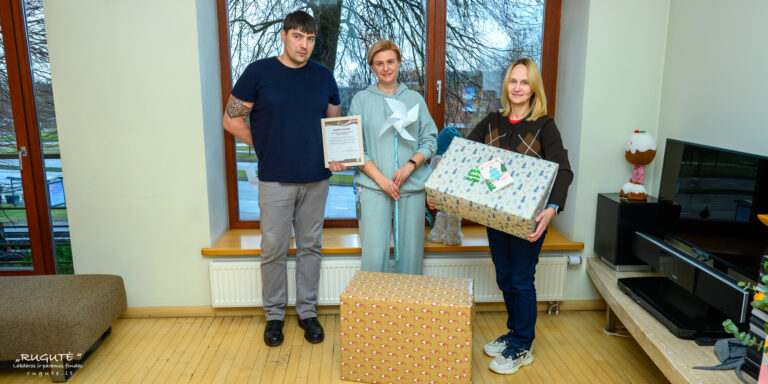 Respublikinio priklausomybės ligų centro Abstinencijos gydymo skyriaus kolektyvo dovanos ligoniukams