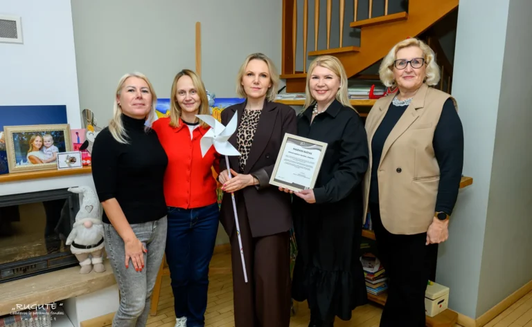 Empatija formuojasi nuo mažens